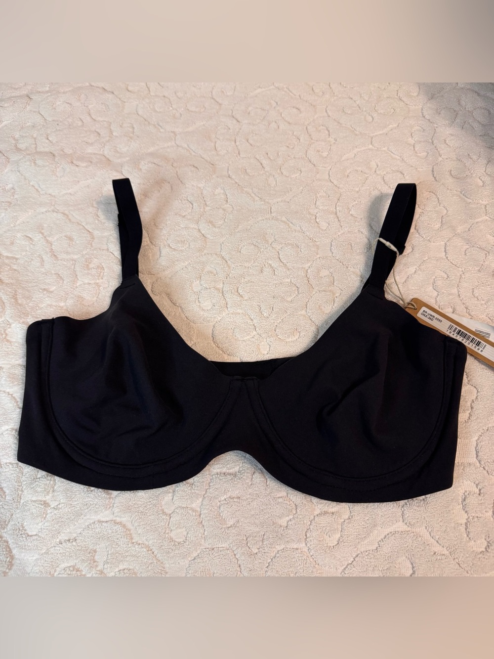 NWT SKIMS FITS EVERYBODY UNLINED DEMI BRA 36D Onyx